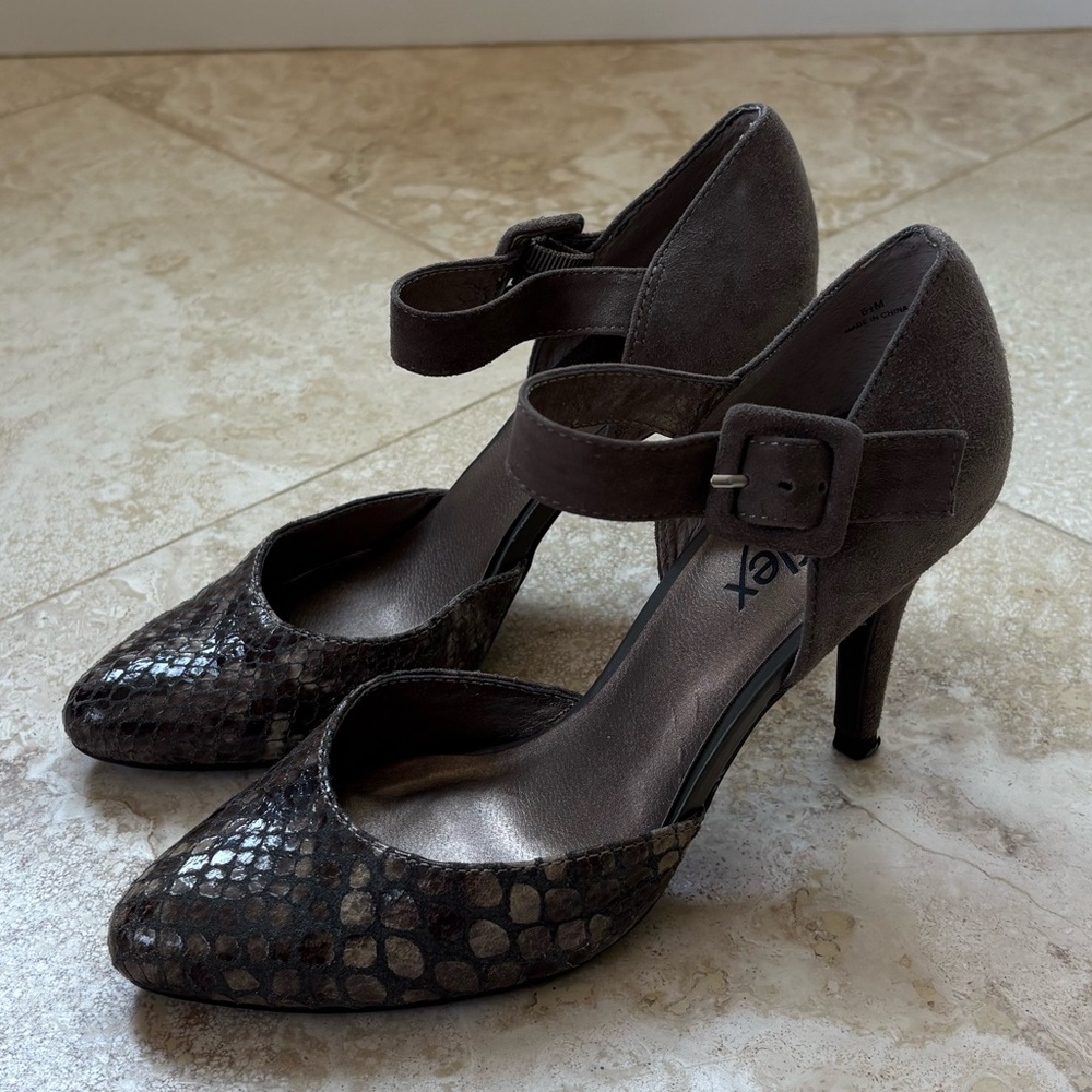 Elegant Gray Snakeskin Heels